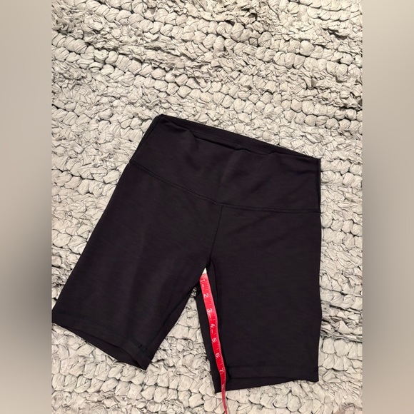 lululemon athletica Wunder Train High Rise Heathered Black Short 8” inseam - Picture 6 of 7